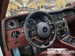 Rolls-Royce Cullinan 6.7 V12 2020 года из Южной Кореи