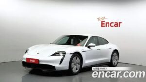 Porsche Taycan Base 2022 года из Южной Кореи
