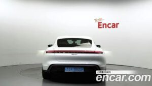 Porsche Taycan Base 2022 года из Южной Кореи