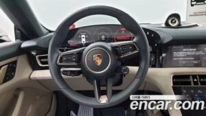 Porsche Taycan Base 2022 года из Южной Кореи