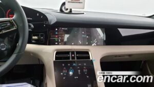 Porsche Taycan Base 2022 года из Южной Кореи