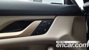 Porsche Taycan Base 2022 года из Южной Кореи