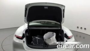 Porsche Taycan Base 2022 года из Южной Кореи