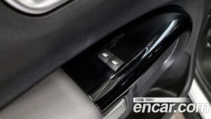 Citroen-DS C4 CACTUS 1.5 BlueHDi SHINE 2019 года из Южной Кореи
