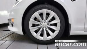 Tesla Model S LONG RANGE 2020 года из Южной Кореи