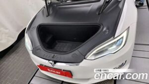 Tesla Model S LONG RANGE 2020 года из Южной Кореи