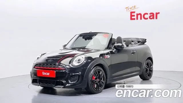 Mini Cooper Convertible JCW 2021 года из Кореи