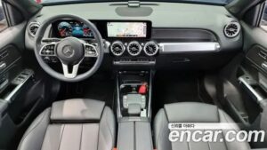 Mercedes-Benz GLB-Class GLB220 2021 года из Южной Кореи