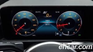 Mercedes-Benz GLB-Class GLB220 2021 года из Южной Кореи