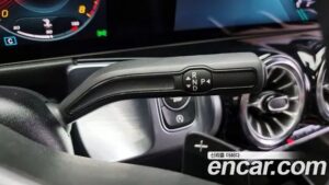 Mercedes-Benz GLB-Class GLB220 2021 года из Южной Кореи