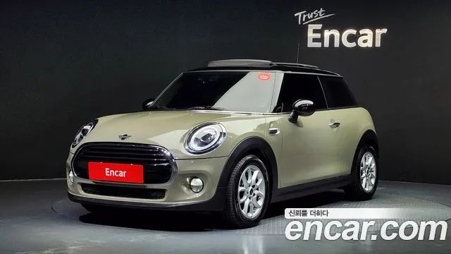 Mini Cooper HIGH 2019 года из Кореи
