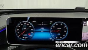 Mercedes-Benz EQC EQC400 4MATIC 2020 года из Южной Кореи