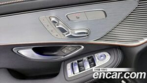 Mercedes-Benz EQC EQC400 4MATIC 2020 года из Южной Кореи