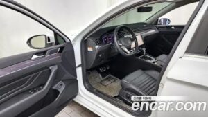 Volkswagen Passat 2.0 TDI 4motion Prestige 2021 года из Южной Кореи