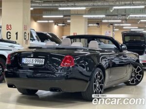 Rolls-Royce Dawn 6.6 V12 2021 года из Южной Кореи