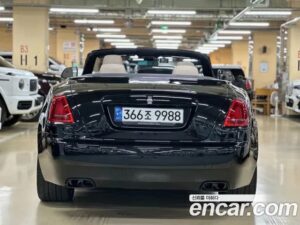 Rolls-Royce Dawn 6.6 V12 2021 года из Южной Кореи