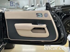 Rolls-Royce Dawn 6.6 V12 2021 года из Южной Кореи