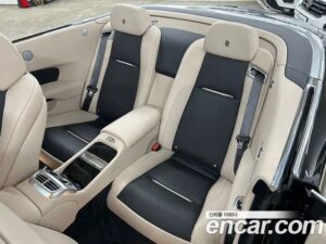 Rolls-Royce Dawn 6.6 V12 2021 года из Южной Кореи