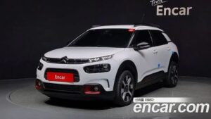 Citroen-DS C4 CACTUS 1.5 BlueHDi SHINE 2021 года из Южной Кореи