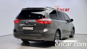 Toyota Sienna 3.5 2020 года из Южной Кореи