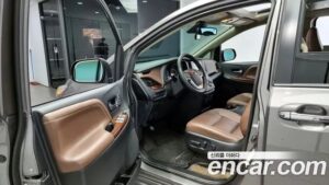Toyota Sienna 3.5 2020 года из Южной Кореи
