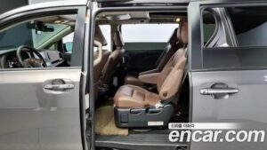 Toyota Sienna 3.5 2020 года из Южной Кореи
