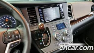 Toyota Sienna 3.5 2020 года из Южной Кореи