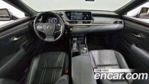 Lexus ES Luxury 2021 года из Южной Кореи