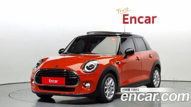 Mini Cooper 5Door HIGH 2019 года из Кореи