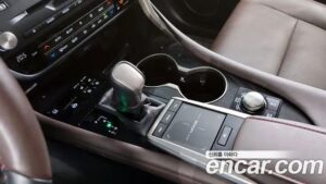 Lexus RX Luxury Plus 2021 года из Южной Кореи