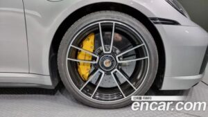 Porsche 911 Turbo S Cabriolet 2021 года из Южной Кореи