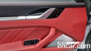 Porsche 911 Turbo S Cabriolet 2021 года из Южной Кореи