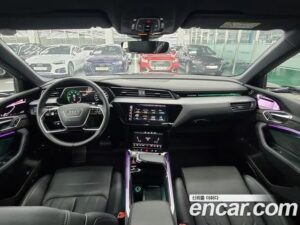 Audi e-tron 55 4WD Sportback 2022 года из Южной Кореи