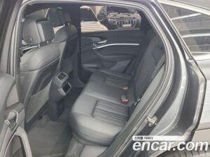 Audi e-tron 55 4WD Sportback 2022 года из Южной Кореи