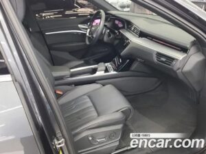 Audi e-tron 55 4WD Sportback 2022 года из Южной Кореи