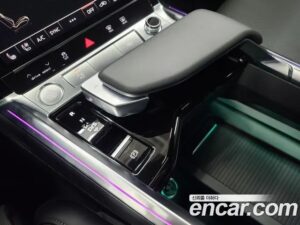 Audi e-tron 55 4WD Sportback 2022 года из Южной Кореи