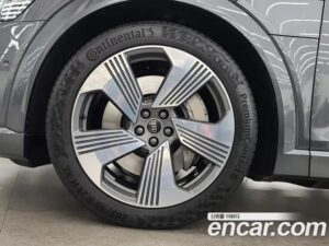 Audi e-tron 55 4WD Sportback 2022 года из Южной Кореи