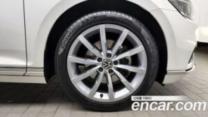 Volkswagen Passat 2.0 TDI Prestige 2021 года из Южной Кореи