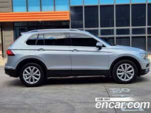 Volkswagen Tiguan 2.0 TDI Premium 2020 года из Южной Кореи