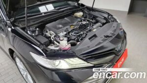 Toyota Camry 2.5 XLE HYBRID 2021 года из Южной Кореи