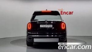 Rolls-Royce Cullinan 6.7 V12 2020 года из Южной Кореи