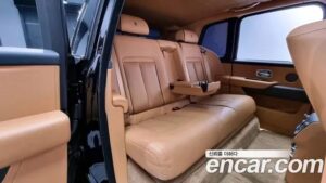 Rolls-Royce Cullinan 6.7 V12 2020 года из Южной Кореи