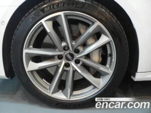 Audi A7 55 TFSI 4WD Premium 2021 года из Южной Кореи