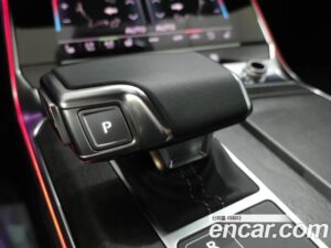 Audi A7 55 TFSI 4WD Premium 2021 года из Южной Кореи