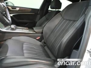 Audi A7 55 TFSI 4WD Premium 2021 года из Южной Кореи