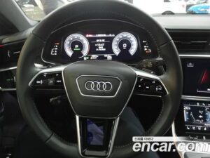 Audi A7 55 TFSI 4WD Premium 2021 года из Южной Кореи