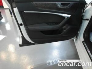 Audi A7 55 TFSI 4WD Premium 2021 года из Южной Кореи