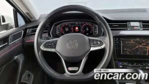 Volkswagen Passat 2.0 TDI 4motion Prestige 2021 года из Южной Кореи