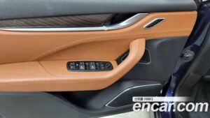 Maserati Levante 3.0 AWD 2020 года из Южной Кореи