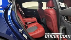 Maserati Ghibli 3.0 GranLusso 2021 года из Южной Кореи